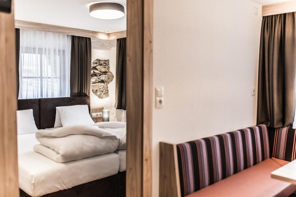 A Casa Smaragd Appartements Sölden Buitenkant foto