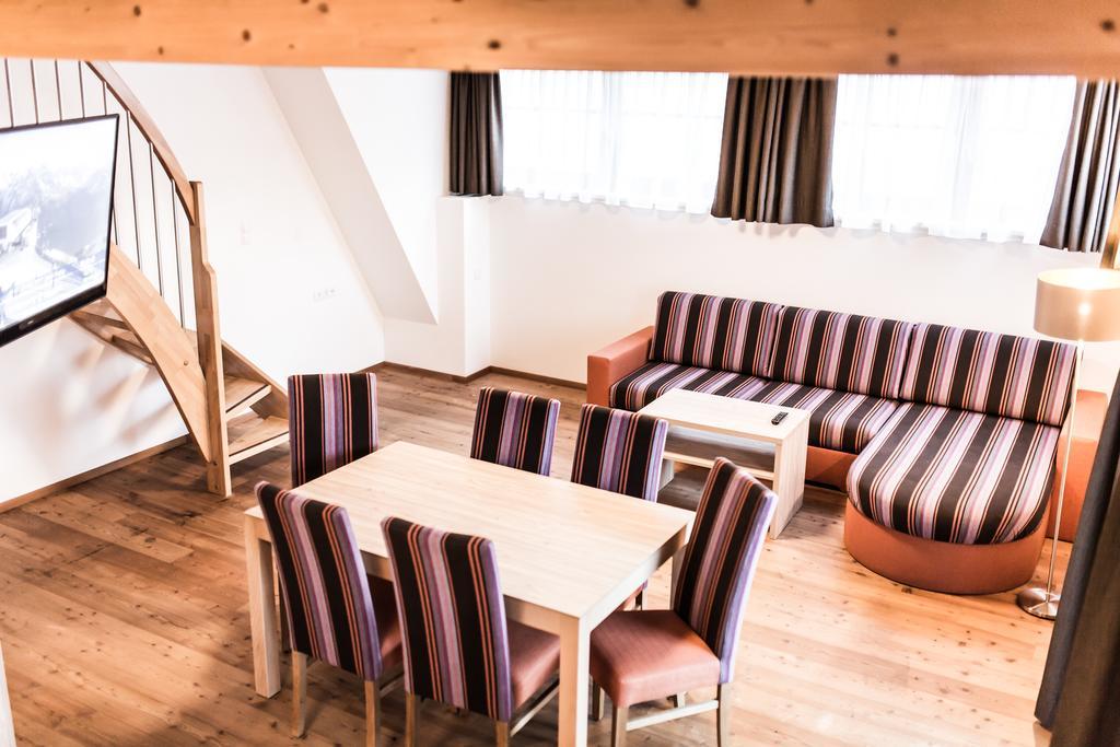 A Casa Smaragd Appartements Sölden Buitenkant foto